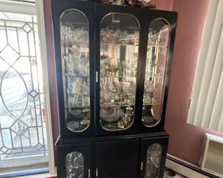 Mirrored black lacquered display shelf