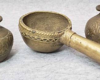 MB035 Indian Brass Vessels and Ladle