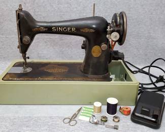 MB038 Antique Singer Sewing Machine