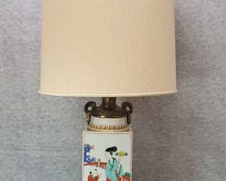MB039 Chinese Porcelain Lamp