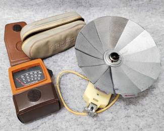 MB103 Vintage Minolta Hot Shoe Flash Unit, GE Footcandle LightColor Meter