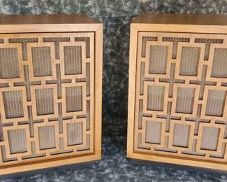 NG707 Vintage Heathkit Electronic Air Purifiers