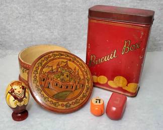 BS019 Vintage European Collectibles