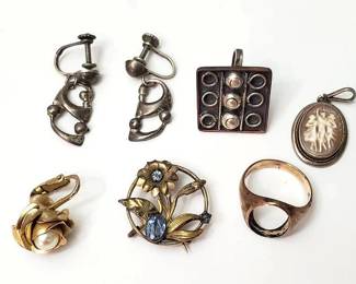 MB081 120 Gold Over Silver Rose Pearl Earring, Pin, Ring