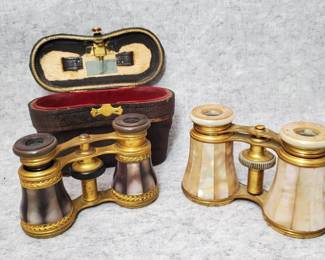 MB030 Antique Lemaire Parisian Mother of Pearl Opera Glasses