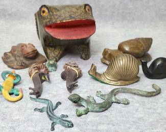 MB105 Frogs, Snails and Salamanders