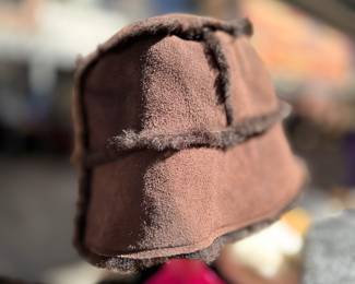 shearling hat in chocolate brown