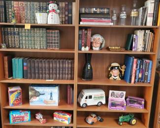 Books - Doulton Toby Jugs & More