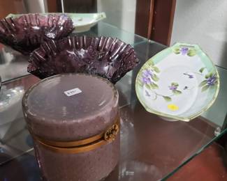 Murano gold fleck lidded round jar.