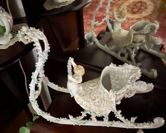 Porcelain sleigh (slight repair)