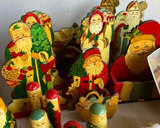 Fun wooden Santa decor, nesting doll santas