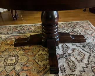 Base of Table - has 2 leaves