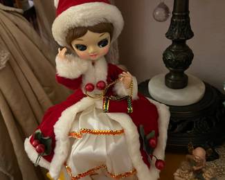 1960s Wide eyed Mrs. Claus