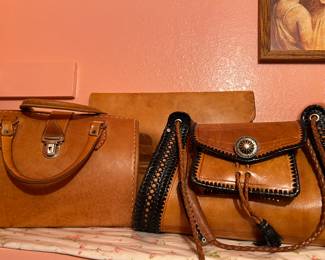 LEATHER PURSES