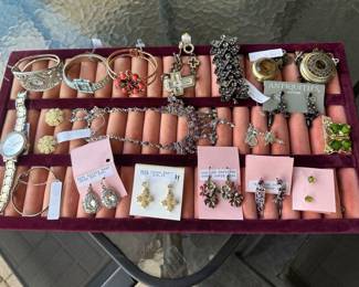 COSTUME JEWELRY (ANY PRICES SHOWN ARE NOT OUR SALE PRICES - PLEASE DISREGARD)