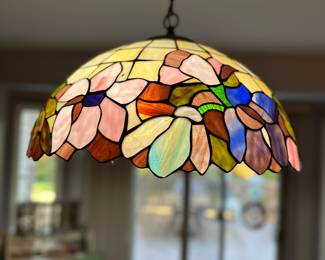 Tiffany Style Light Fixture 