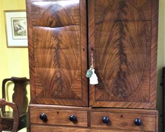 Georgian Mahogany Linen Press    Circa 1790's    