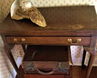 Queen Ann Drop Leaf Table