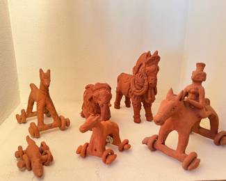 Clay tepa putal figurines