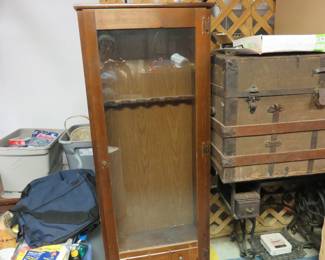 Gun cabinet