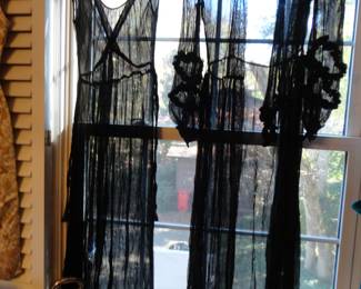 1930's Black Lace Nightgown and Pegnoir