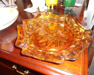 L E Smith "Moon & Stars" Ashtray