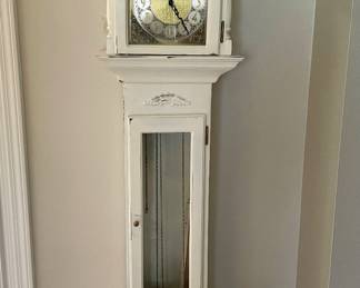 Adorable Grandmother Clock $300 
BUY ME NOW! 850-516-2425 Donna