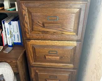 File cabinet 
