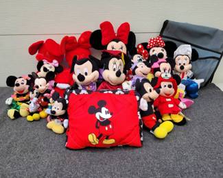 Mickey Minnie stuffies