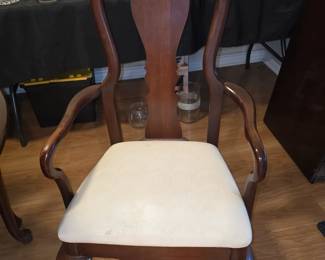 Arm Chair that goes with Dining Table