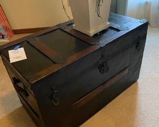 Antique trunk 