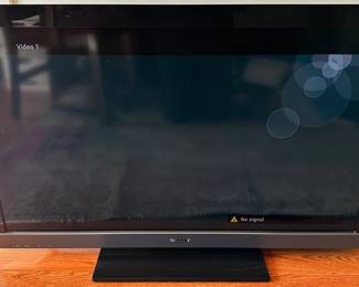 Sony Bravia 40 Inch Flat Screen TV, Missing Remote
Lot #: 129