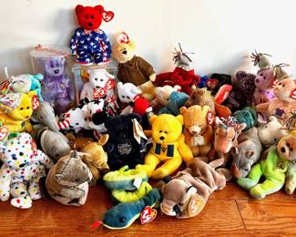 Over 40 Beanie Babies Stuffed Animals: No Star, Birthday Cake, Yellow & Hologram Stars On Tags
Lot #: 26
