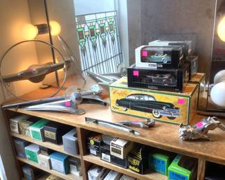 Hood Ornaments, Hub Caps