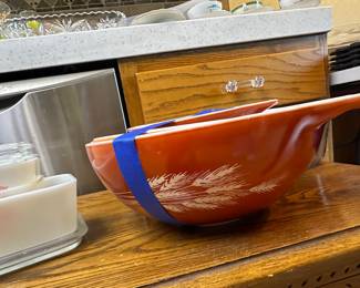 pyrex red bowl set 