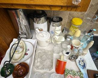 Glass detailed dishes