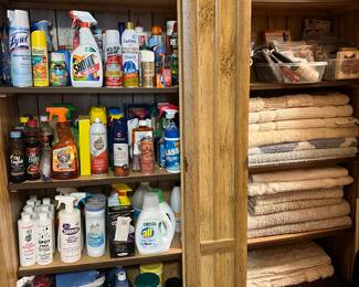 Cleaning & Laundry Supplies
Bath mats & Rugs