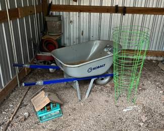Kobalt Fiberglass wheel barrow