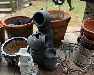 Fountain & yard deco 
