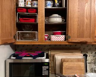 Microwave & La Creuset Bakeware