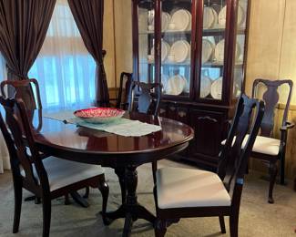 Cherry Dining table & 6 chairs