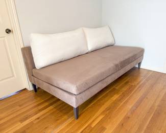 American leather single-cushion sofa