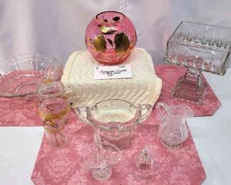 COLLECTIBLE CRYSTAL AND FINE GLASS LOT