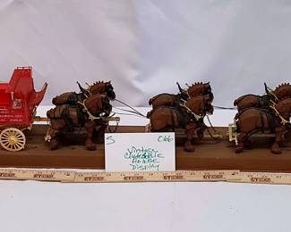 1970s VINTAGE CLYDESDALE HORSES BAR DISPLAY