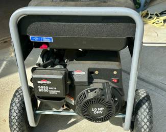 Briggs & Stratton 5500 watt portable generator - Excellent condition