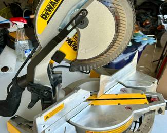 DeWalt 12' Compound Miter Saw - Excellent Condition