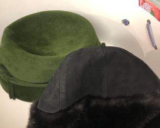 2 ladies hats