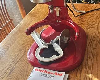 1 of 2 pictures - KitchenAid Pro 500 Mixer