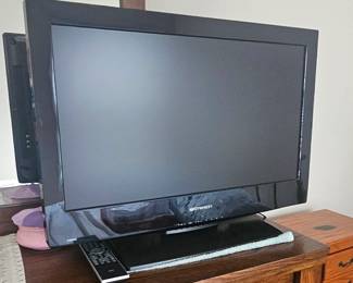 1 of 2 pictures - 28" Emerson TV