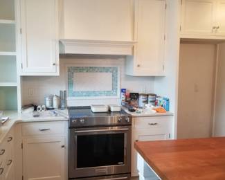 Kitchen cabinetry by QCCI Quality Custom Cabinetry Inc.